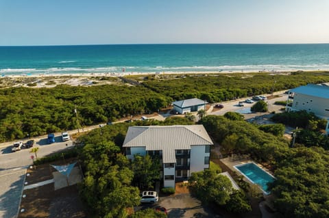 Little Beach Chickee | Inlet Dunes