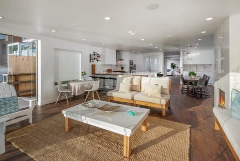 TV, fireplace, books, stereo