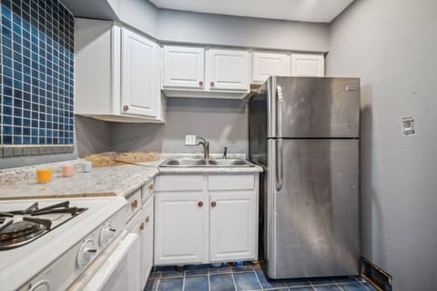 The kitchen is cozy - everything you need is right at hand.