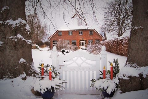 Holiday Home Exterior [winter]