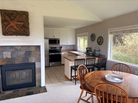Living room looking into kitchen