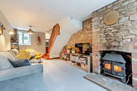 The Old Sweet Shop Sitting Room - StayCotswold