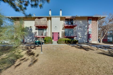 Westminster Vacation Rental | 2BR | 2BA | 990 Sq Ft | Stairs Required