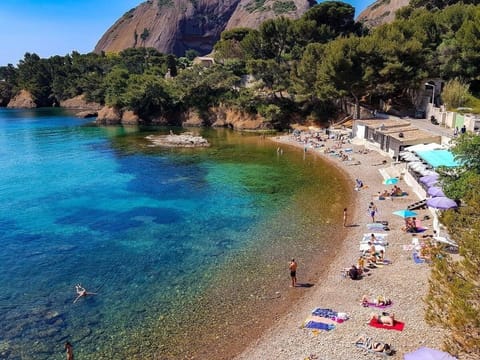 Sun loungers