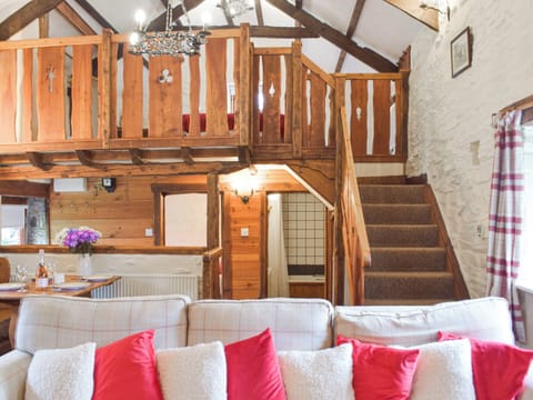 Open plan living space | Ty Tarw - Cwmiar Holiday Cottages, Llanllwni