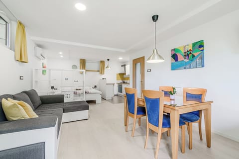 living room and kitchen apartment Arena