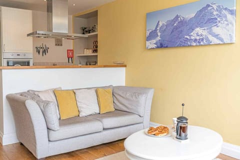 Open plan lounge and kitchen