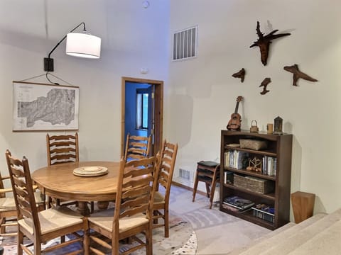 Dining room offers books, games for all ages, table top tennis and shuffle board