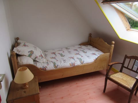 5 bedrooms, iron/ironing board, travel crib, free WiFi