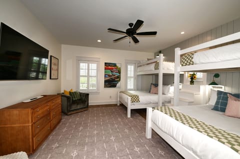 Bedroom 4 Bunk Room w/Two Full and Two Twin Beds