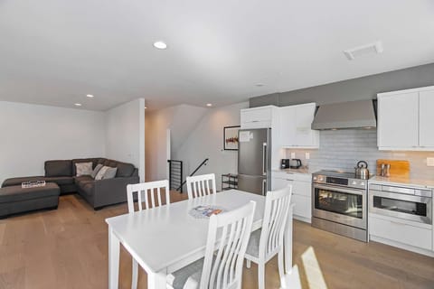 Building Lobby & Kitchen