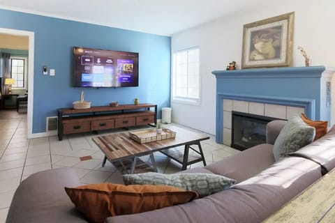 Entertainment-ready living room with full-size comfort.