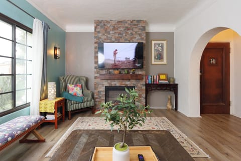  Perfect for relaxing with a book, enjoying your morning coffee.