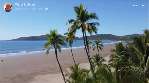 Beach nearby, sun loungers, beach towels