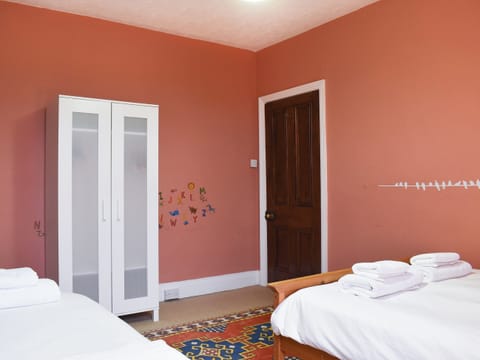 Triple bedroom | Greenfield Holme, Scarborough