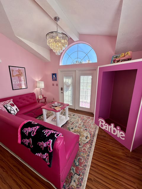 BARBIE'S BEACH HOUSE in Ocean Lakes, Bdr Ba South Carolina