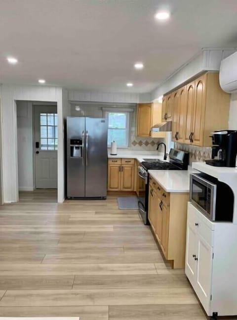 Fridge with ice maker and freezer