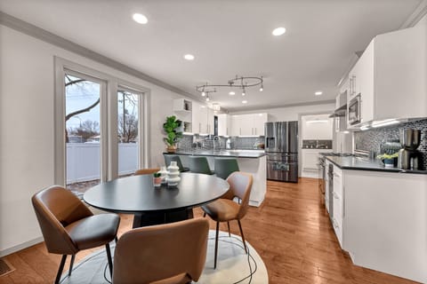 We can easily seat 16 between the dining room and eat in kitchen.