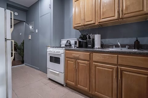 Fridge, microwave, oven, cookware/dishes/utensils