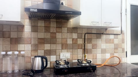 Fridge, microwave, stovetop, electric kettle