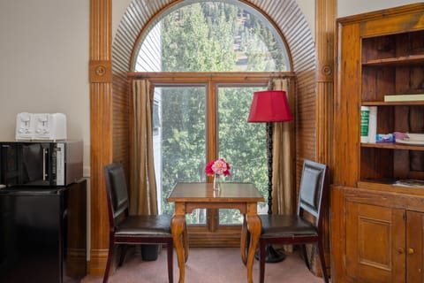 Table with mountain views and ability to do light cooking