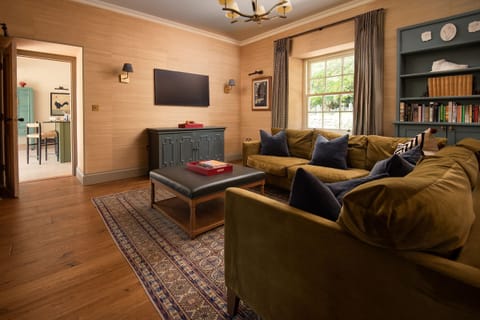 The Old Rectory - comfortable living room with wall-hung Smart TV