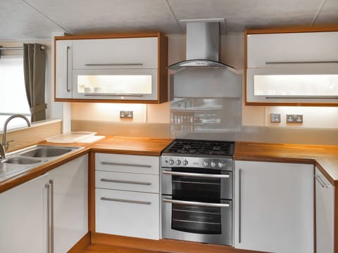 Kitchen | Inglenook Lodge, Lamplugh