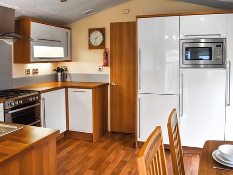 Kitchen/diner | Inglenook Lodge, Lamplugh