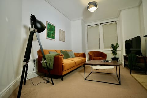 Living Room / Lounge