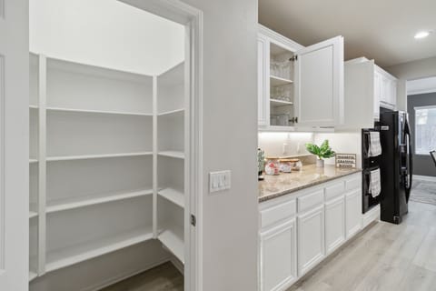 Shelf, Indoors, Kitchen, Cabinet, Furniture