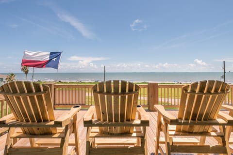 Introducing Feeling TipSea by HTH Stays: Under New Hospitality Management!