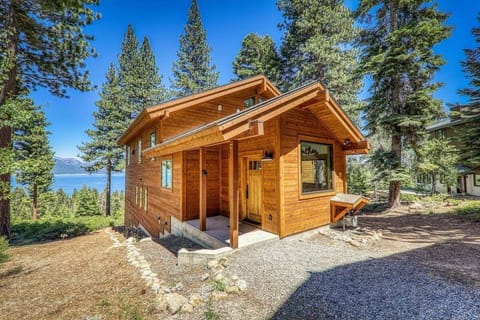 Front of Home with Lakeview