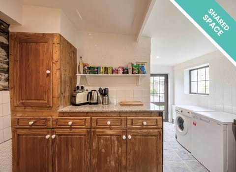 Shared Space Kitchen Ventry Farm Seaside Cottages Ventry County Kerry Ireland