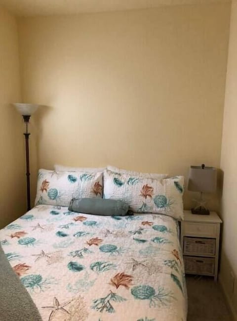 Hideaway Front bedroom