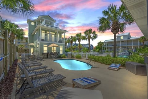 See yourself here, at Crystal Tower!