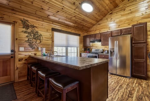 Sevierville Cabin "Magic Views" - Fully furnished kitchen with stainless steel appliances