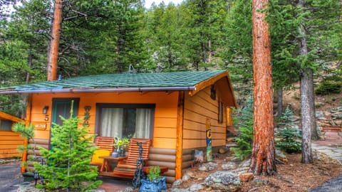 cabin5_front_large