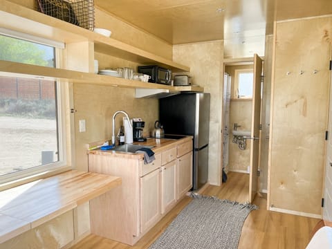 Columbia20Interior202