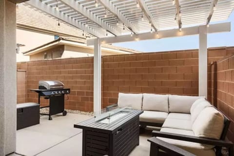 Patio - BBQ, Seating & Fire Pit