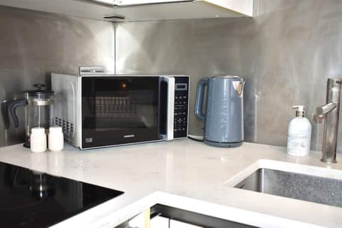 Microwave, oven, dishwasher