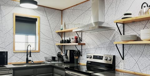 The Gemstone Cabin. Diamond hunters headquarters. Near The Crater of Diamonds Cabin in Pike County