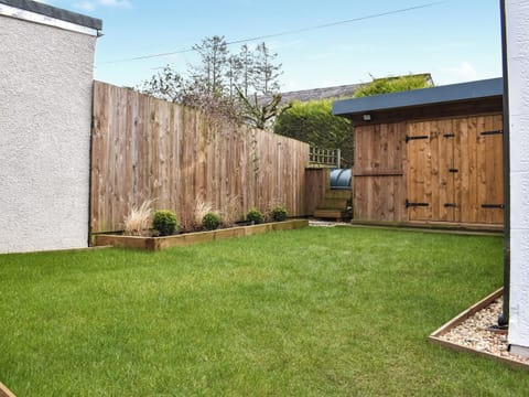 Patio | Cottage 2, Woodhead of Mailer