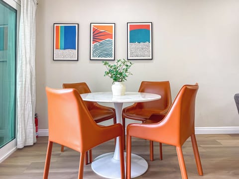 Dining table for 4
