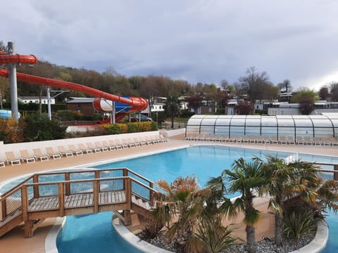 Indoor pool, outdoor pool