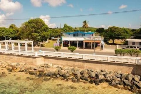 Cuarto estudio frente al mar en Vieques Condominio in Esperanza