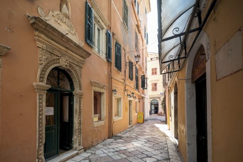 "Step into history as you pass beneath the iconic arch of the historic mansion, dating back to 1728."