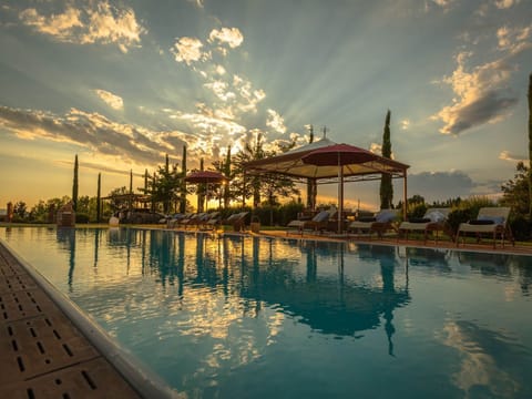 Holiday Home Swimming Pool