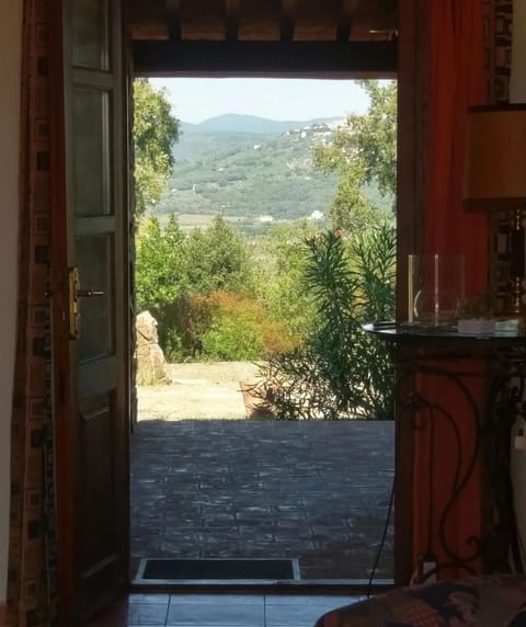 Entrance / Reception