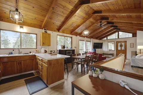 Open floor plan, enough space for everyone to enjoy