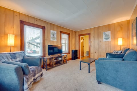 Easthampton Vacation Rental | 3BR | 1BA | 1,100 Sq Ft | Access Only By Stairs